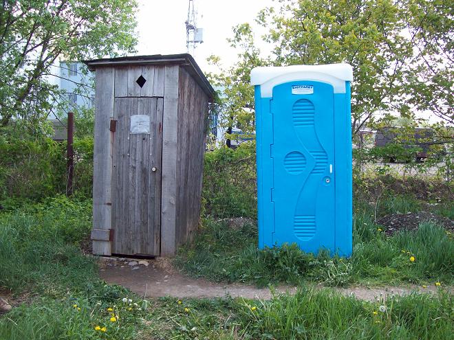 Туалетная кабина для дачи